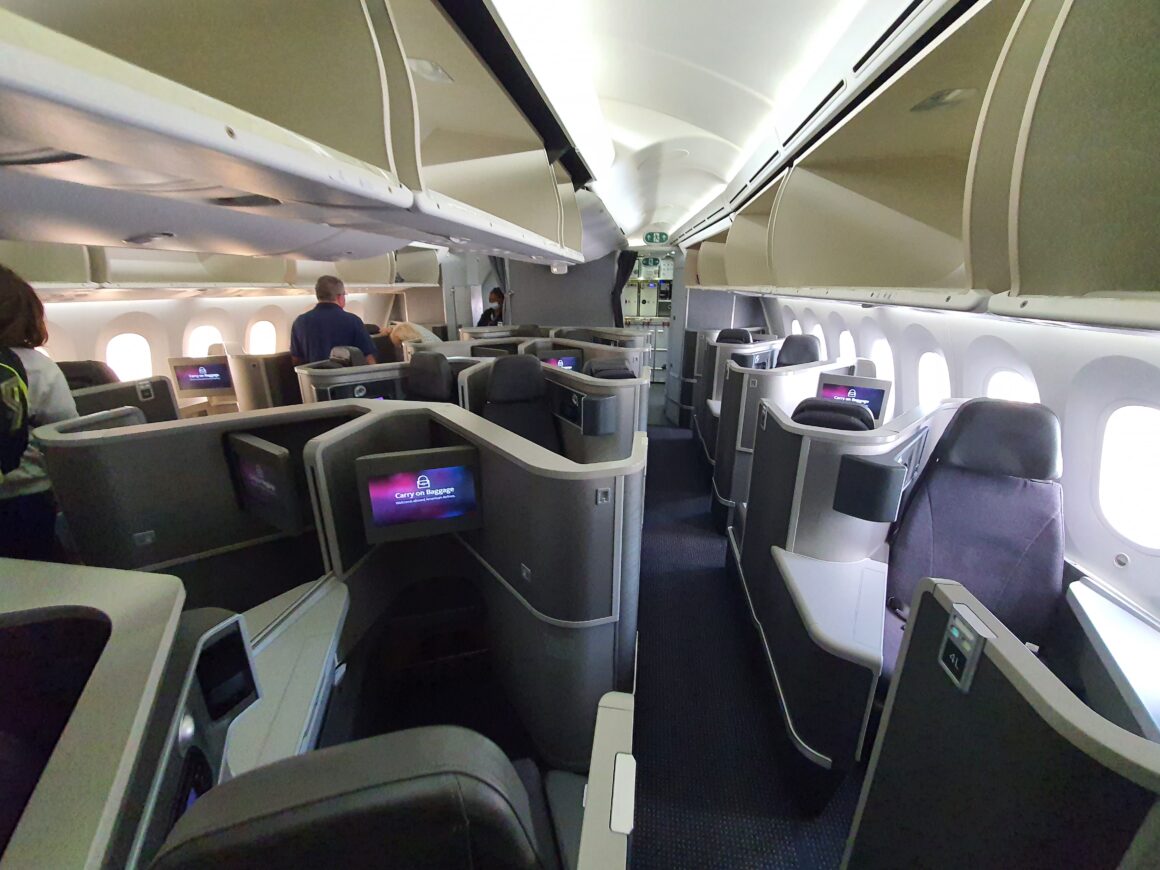 American Airlines B787 Business Class Cabin