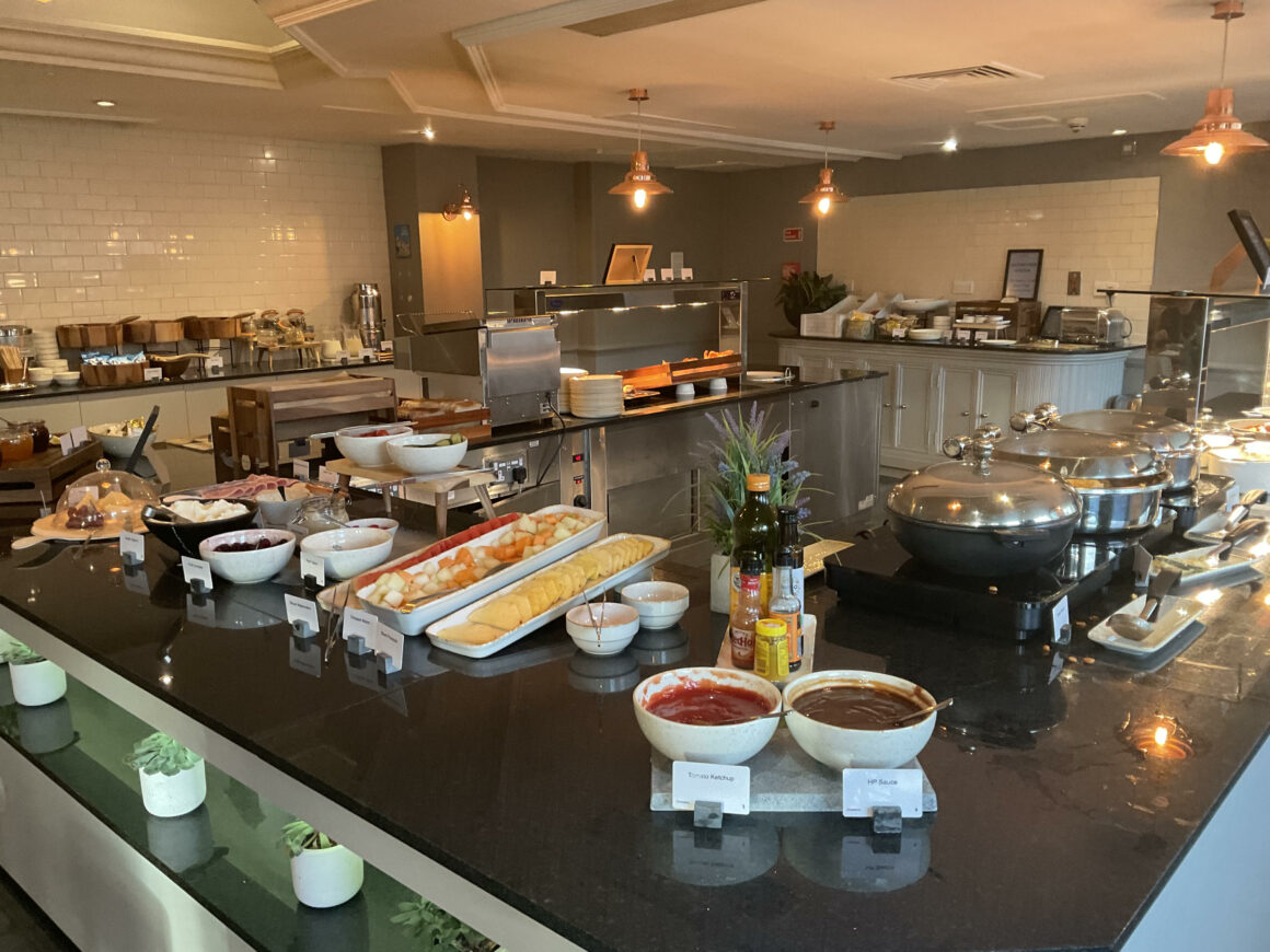 Radisson Hotel York - breakfast buffet