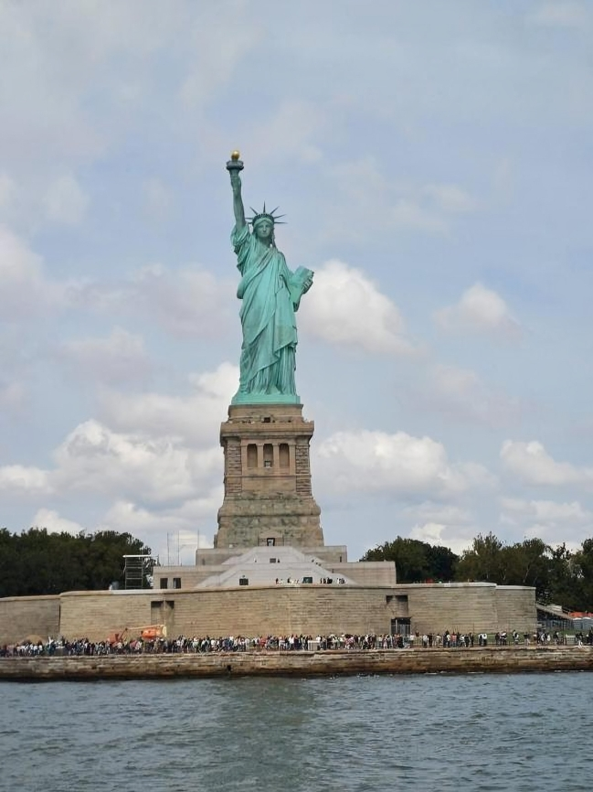  Statue of Liberty in New York