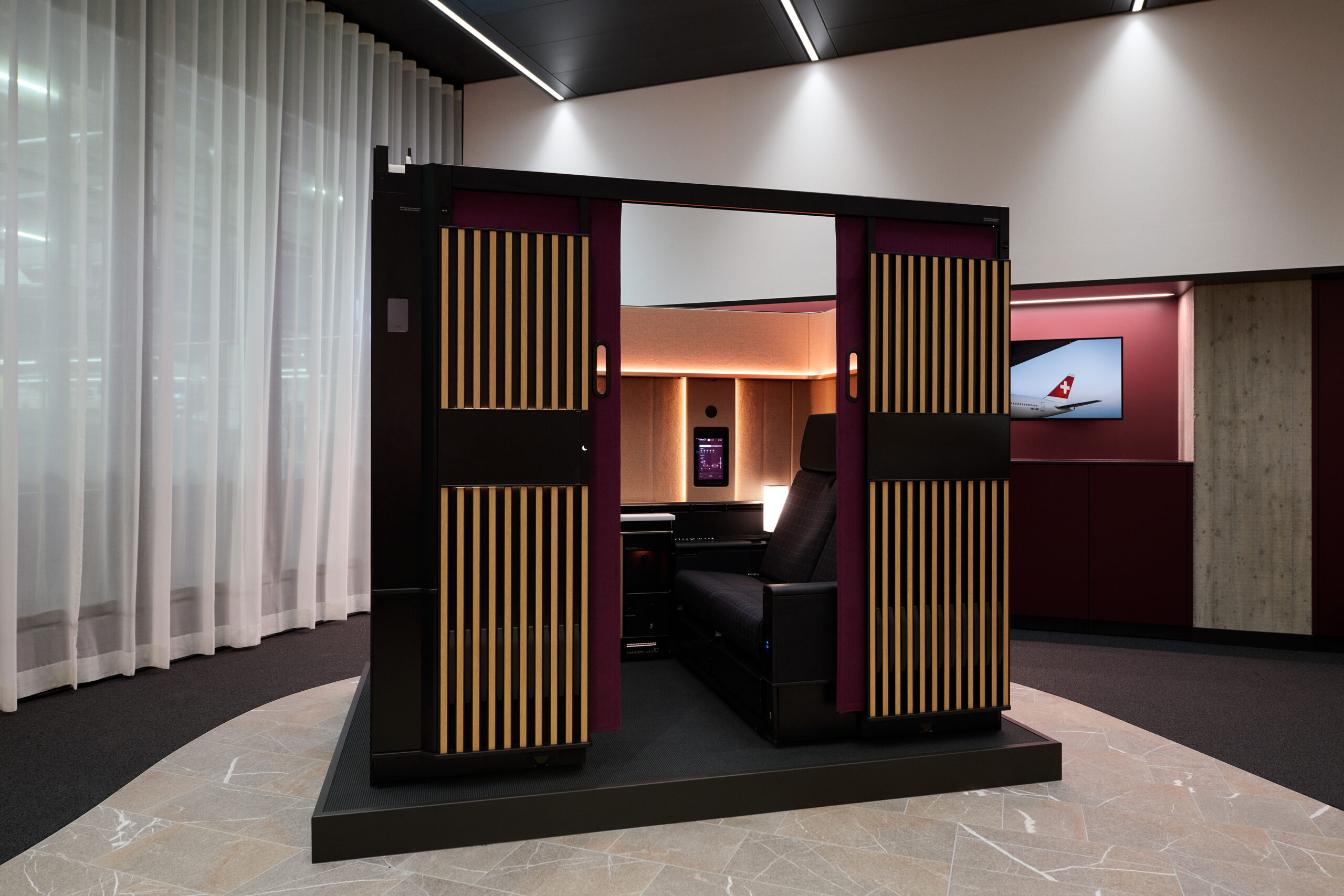SWISS First Suite Plus Mockup A350