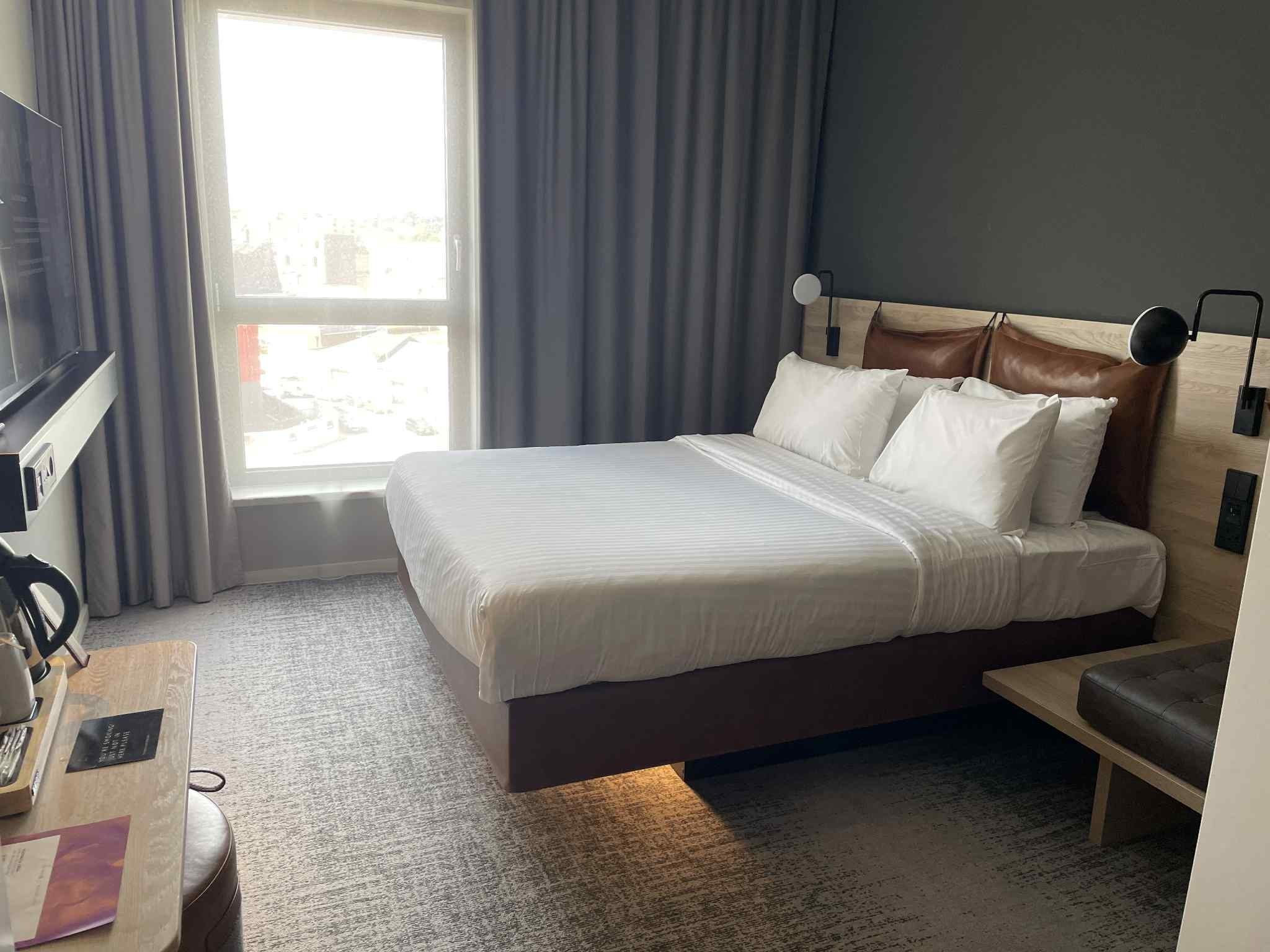HOTEL REVIEW: The Moxy Plymouth - A Great Experience